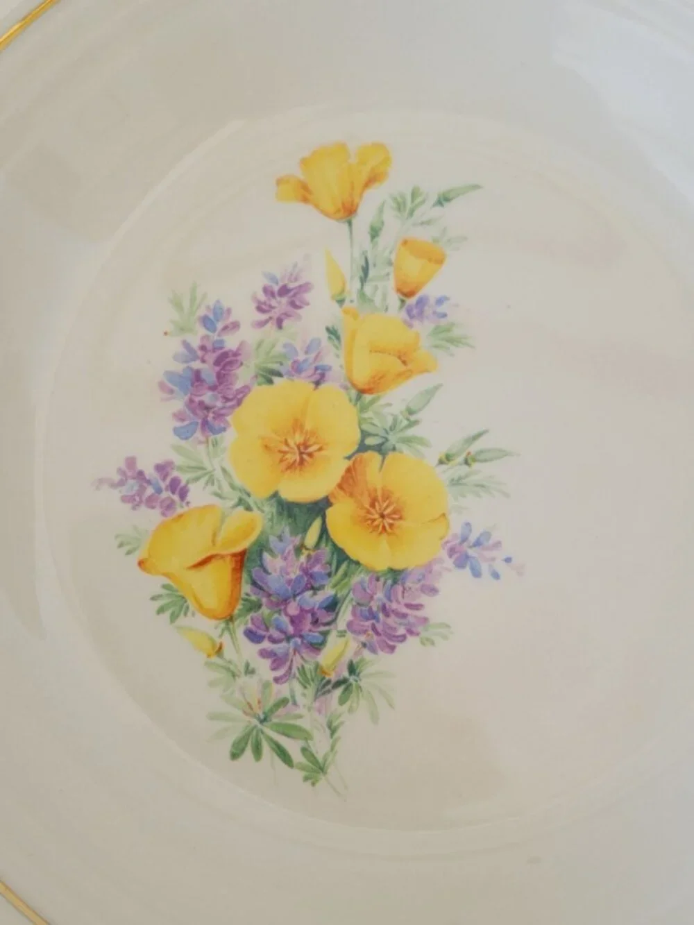 Universal Potteries UPICO Ivory Buttercup & Lavender Floral 7.5” Shallow Dish